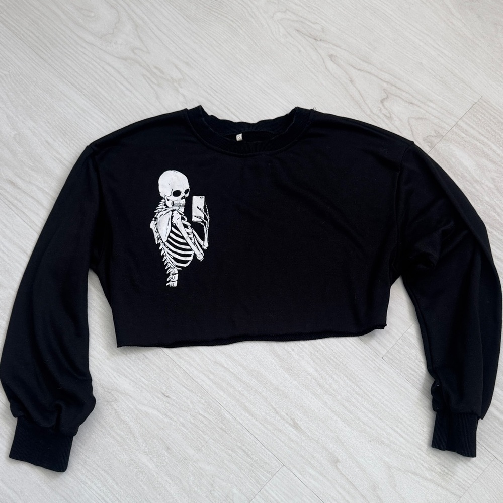 Black Cropped Sweatshirt with Skeleton Design